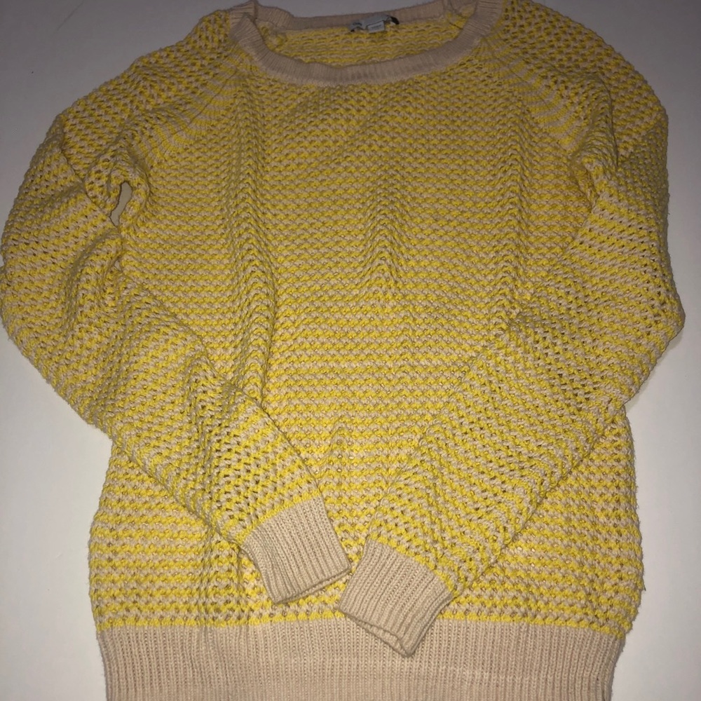 Gap Yellow and Beige Loose Knit Sweater